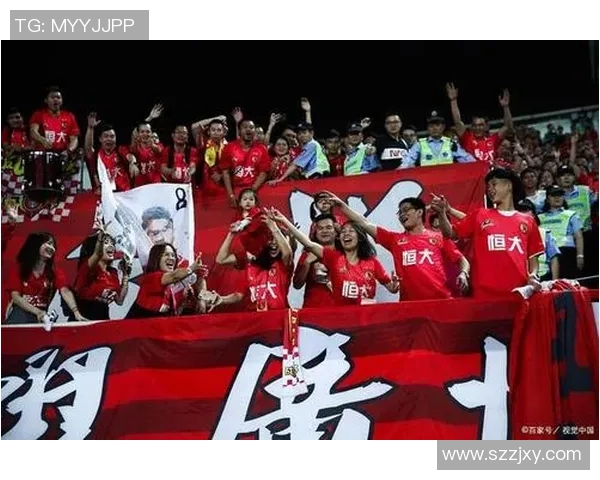 广州恒大再次夺得中超冠军,连续五年稳坐王座! 广州恒大再次夺得中超冠军,连续五年稳坐王座!